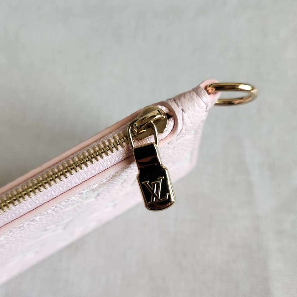Louis Vuitton Pochette