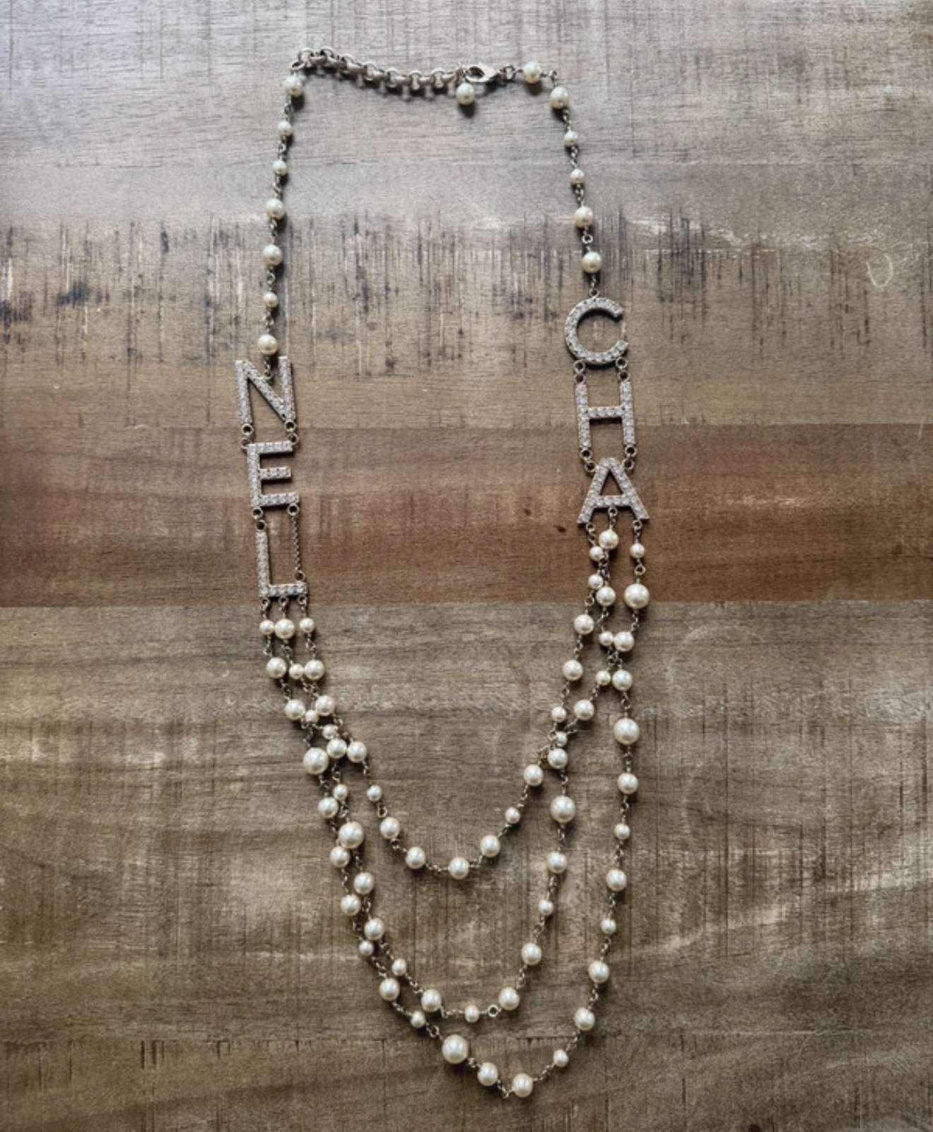 Chanel perly
