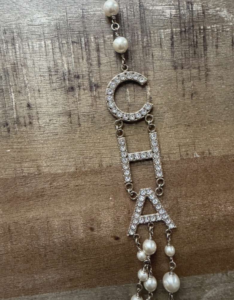 Chanel perly