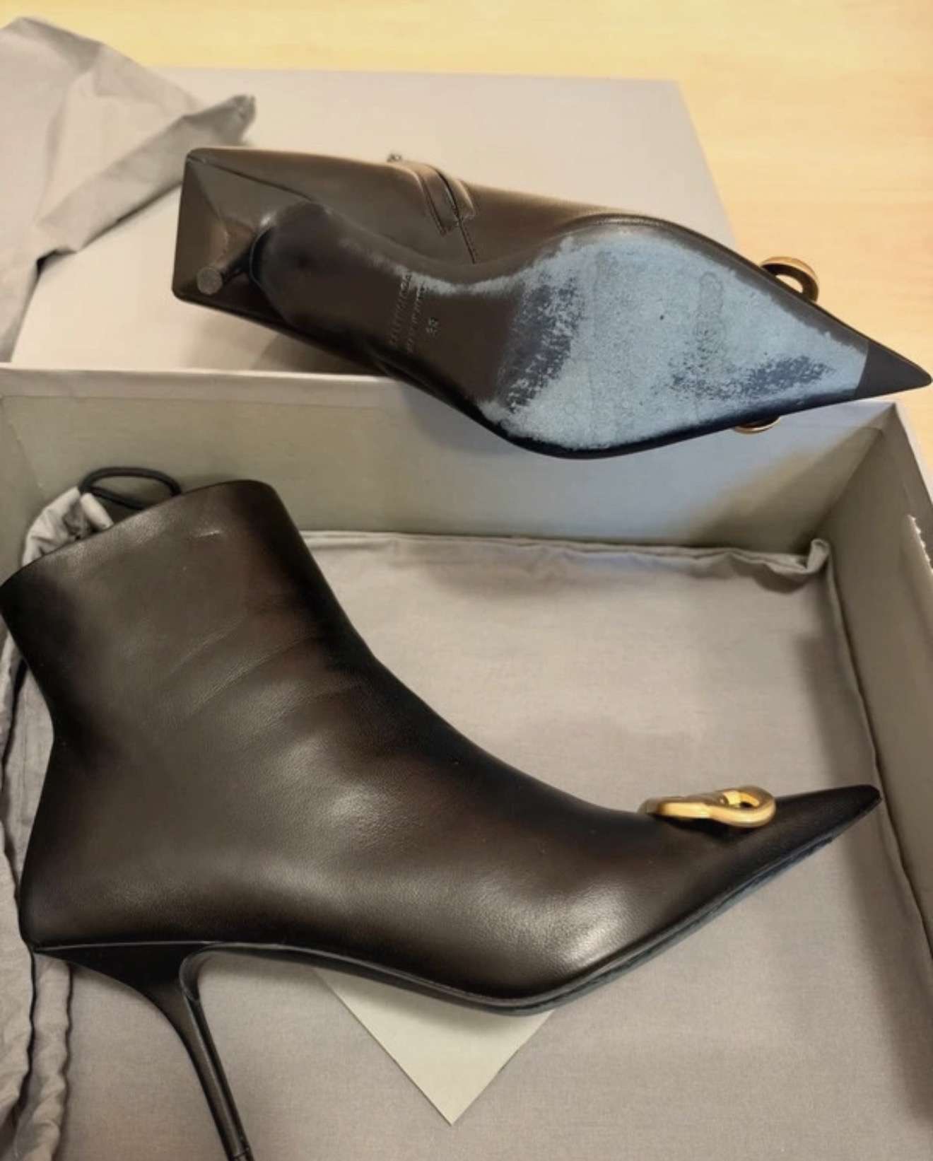 Balenciaga kotnicky