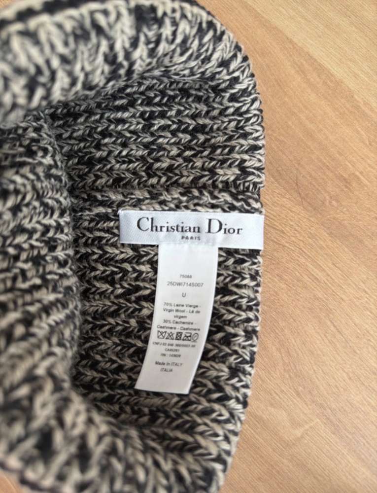 Dior čiapka