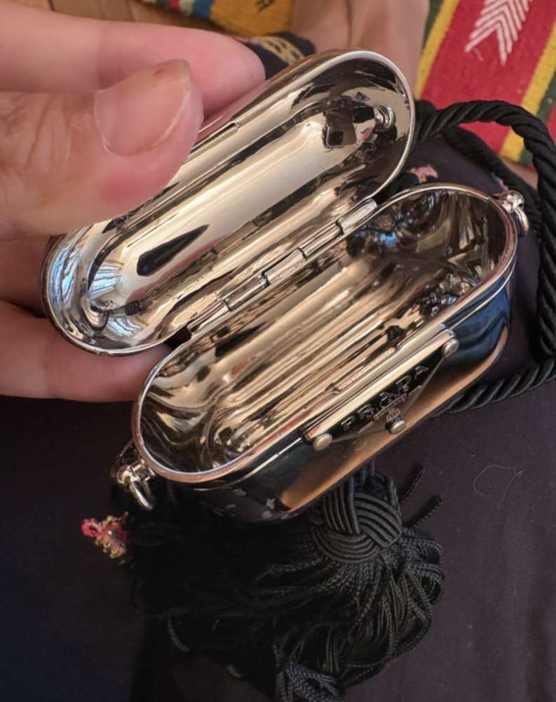 Prada obal na AirPods alebo prívesok