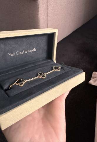 https://vipluxury.sk/Van Cleef & Arpels