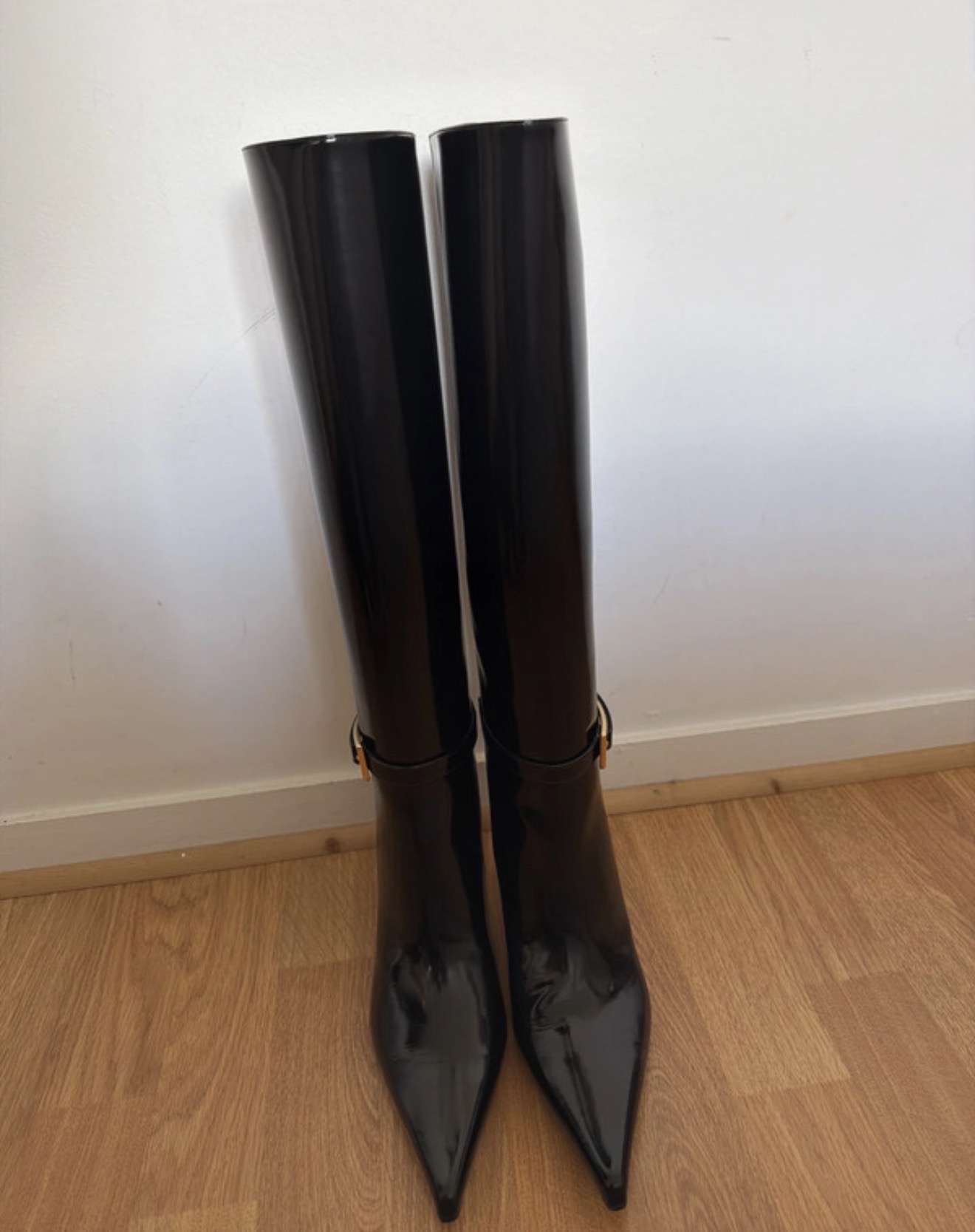 YSL čižmy