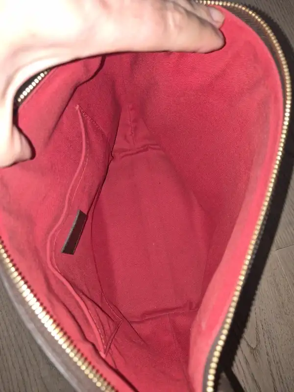 Louis Vuitton Illovo MM