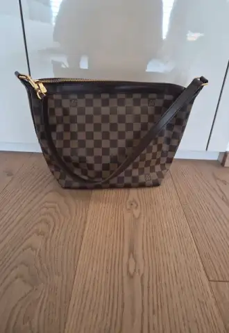 https://vipluxury.sk/Louis Vuitton Illovo MM