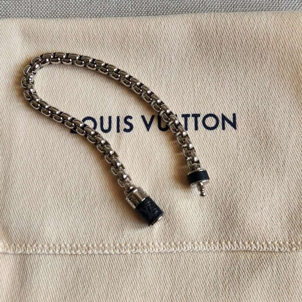 Louis Vuitton Naramek