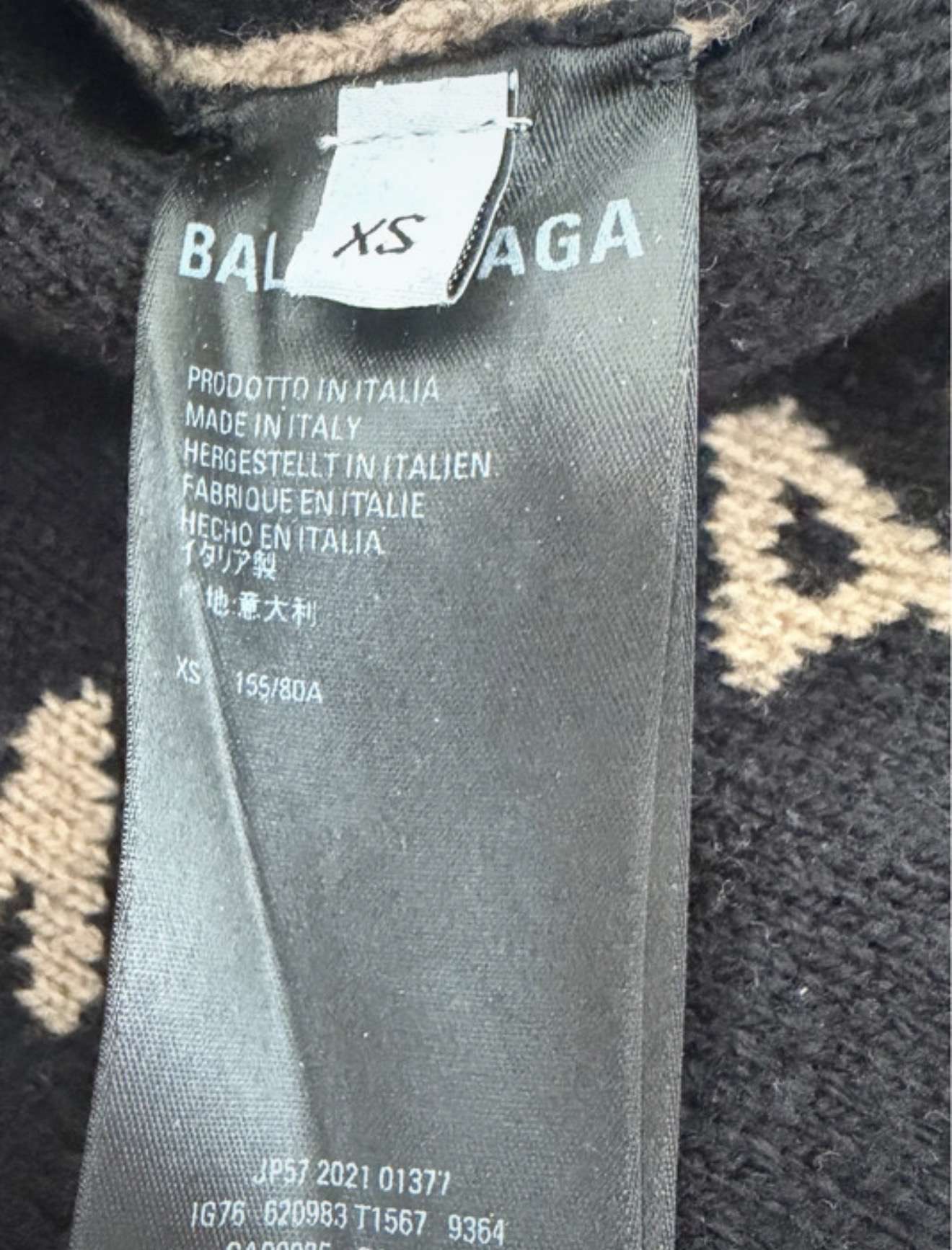Balenciaga sveter