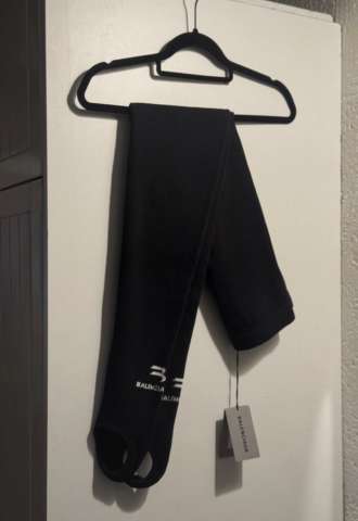 https://vipluxury.sk/Balenciaga legíny