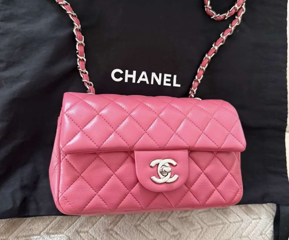 Chanel mini