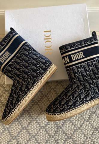 https://vipluxury.sk/Dior Cizmy