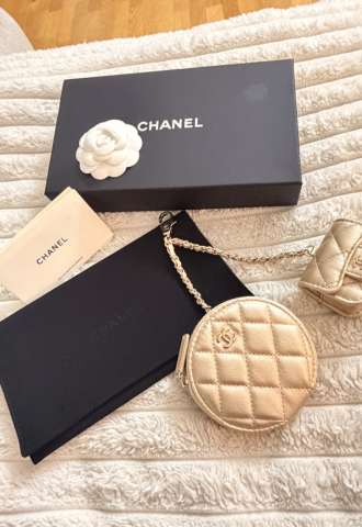 https://vipluxury.sk/Chanel coin purse and air pod case
