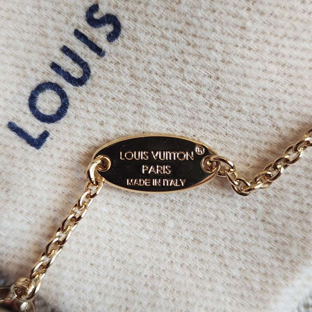 Louis Vuitton Nahrdelnik