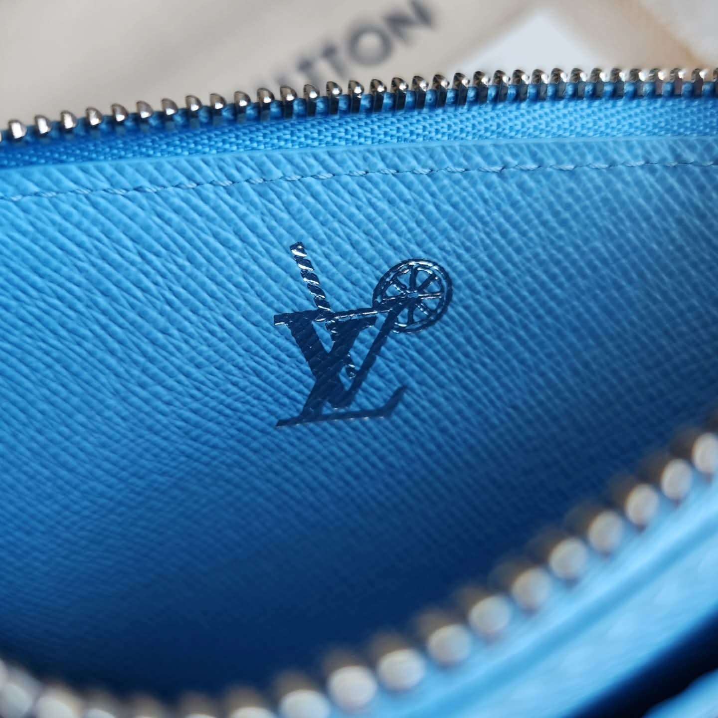 Louis Vuitton Cardholder